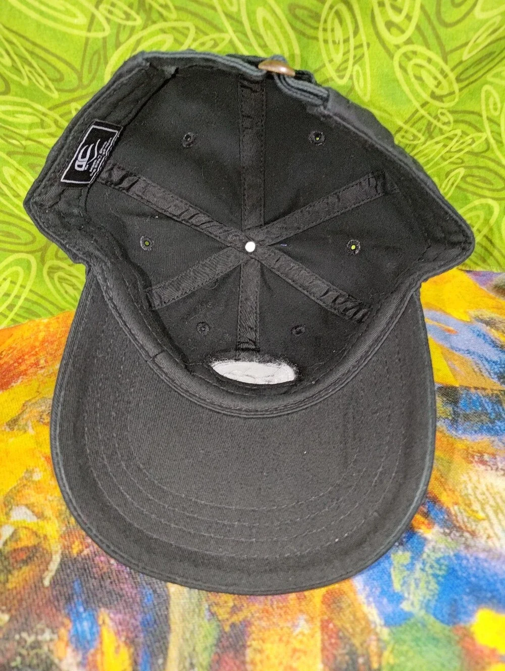RCo Embroidered LogoTrucker Strap-on Hat Cap OSFM